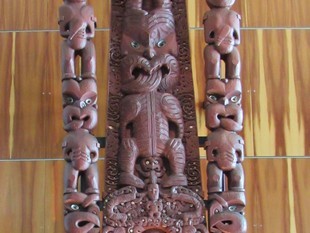 Wellington - Musée Te Papa - Totem Maori
