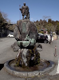 Tokyo - Parc National de Nikko - Temple Rinnoji - statue