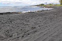 Big Island - Punalu’u Black Sand Beach - bay view