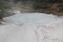 Yellowstone National Park - Norris - Artists Paintpots - pool