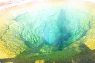 Yellowstone National Park - Old Faithful Village - Upper Geyser Basin - Morning Glory Pool, zoomed view
